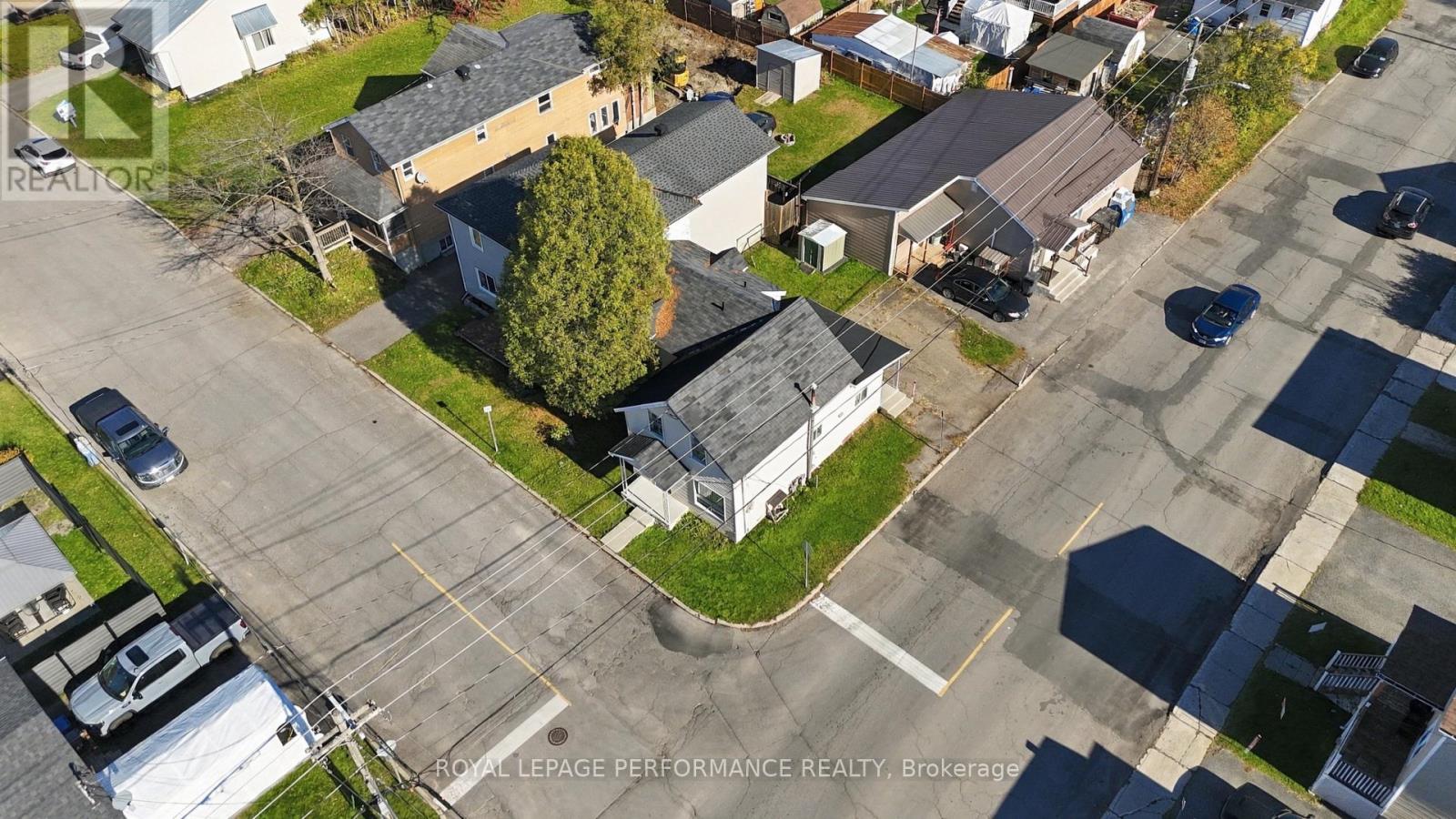325 KITCHENER STREET, Hawkesbury — photo 8