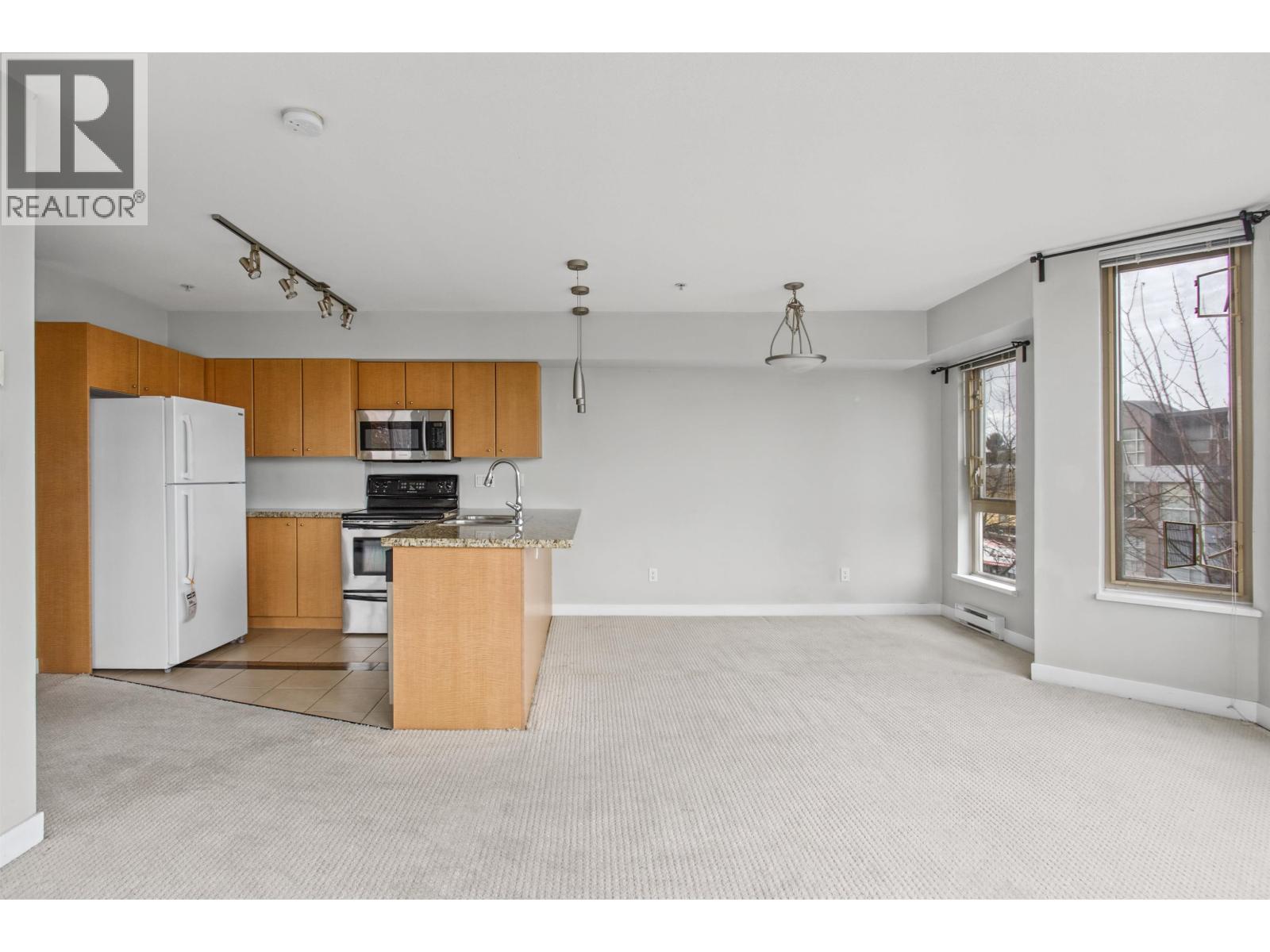 315 702 E King Edward Avenue, Vancouver — photo 12