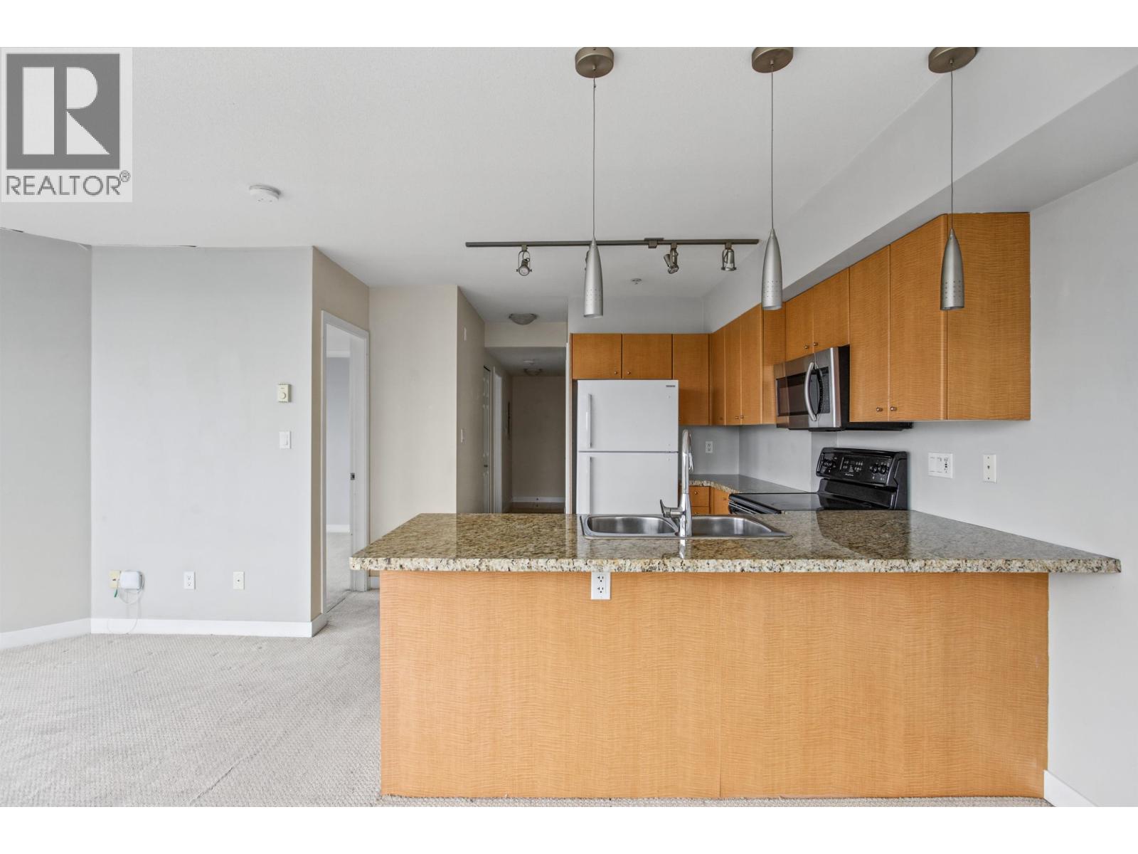 315 702 E King Edward Avenue, Vancouver — photo 14