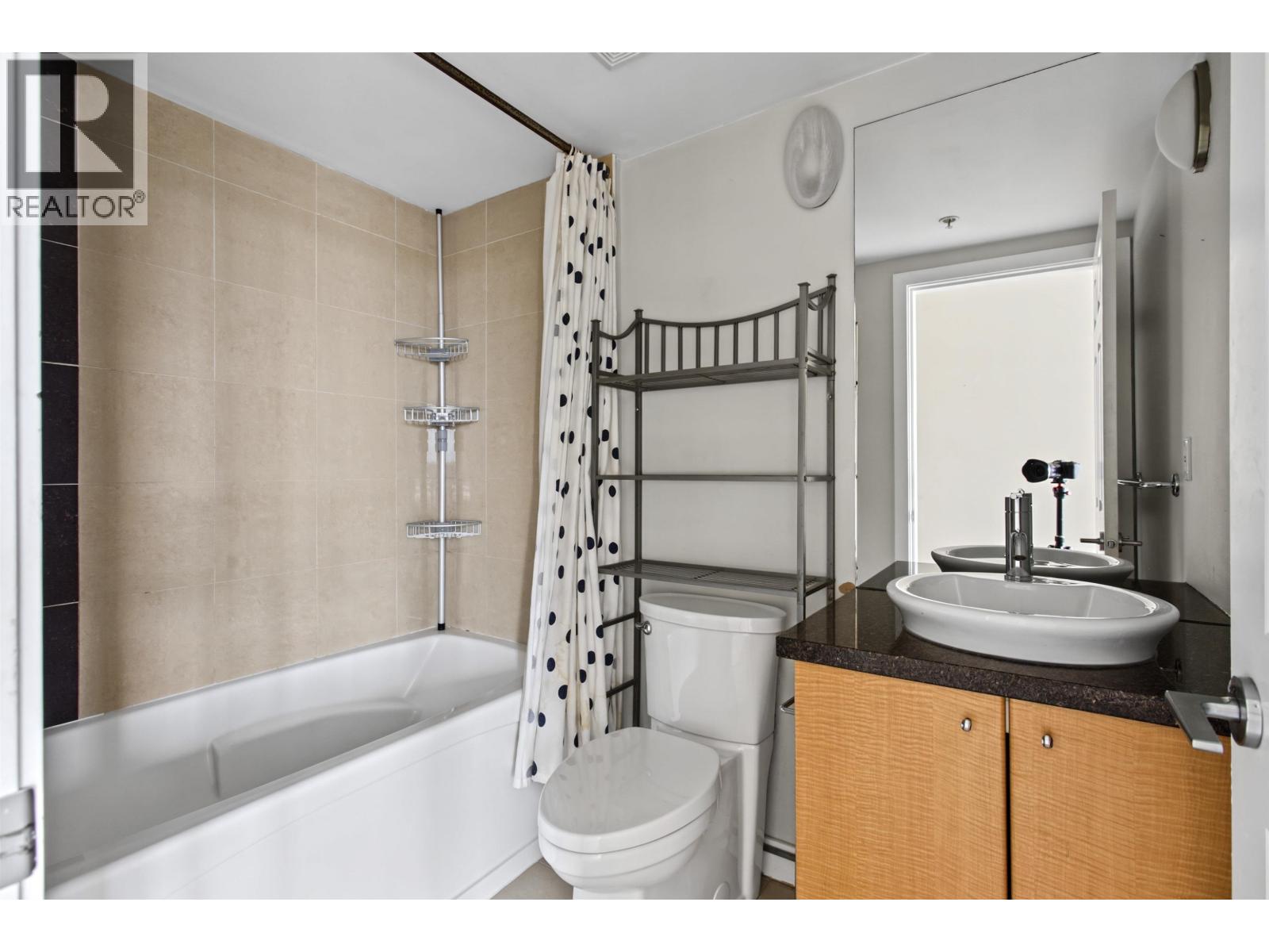 315 702 E King Edward Avenue, Vancouver — photo 23