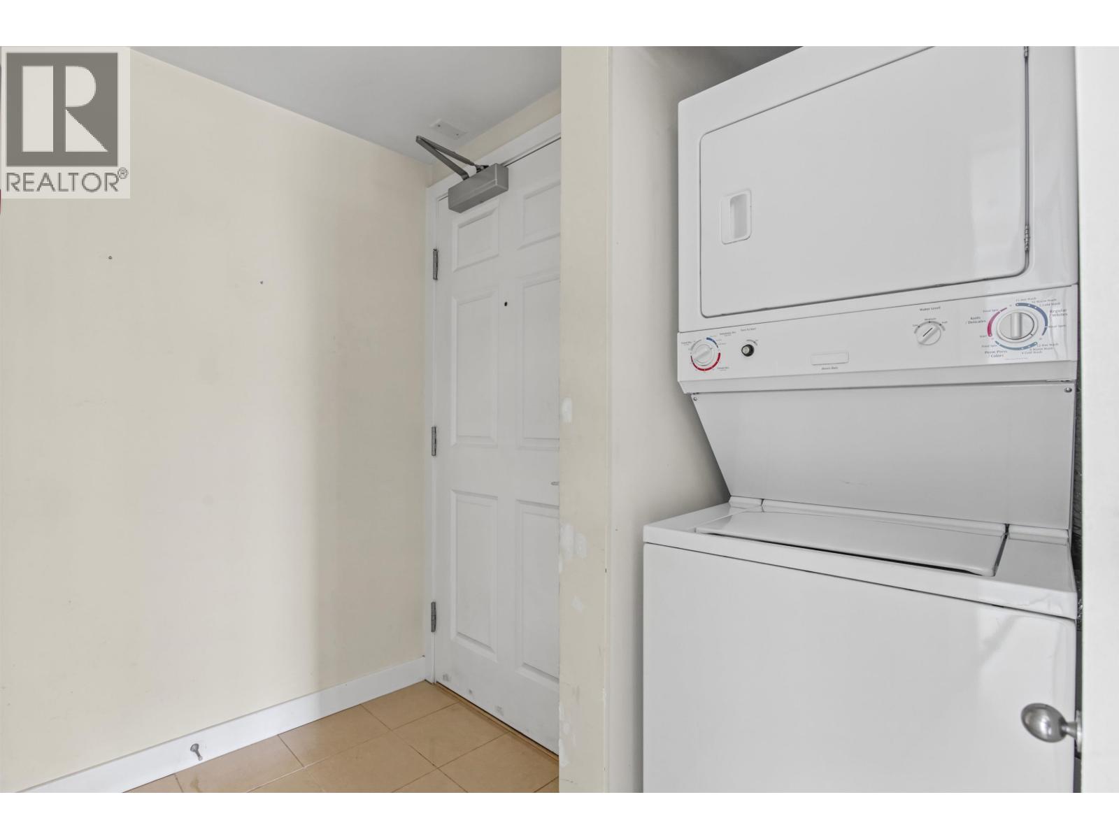 315 702 E King Edward Avenue, Vancouver — photo 25