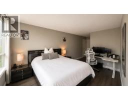 608 Marinaside Crescent, Vancouver, BC V6Z2W4 Photo 13