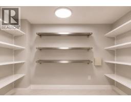 608 Marinaside Crescent, Vancouver, BC V6Z2W4 Photo 9