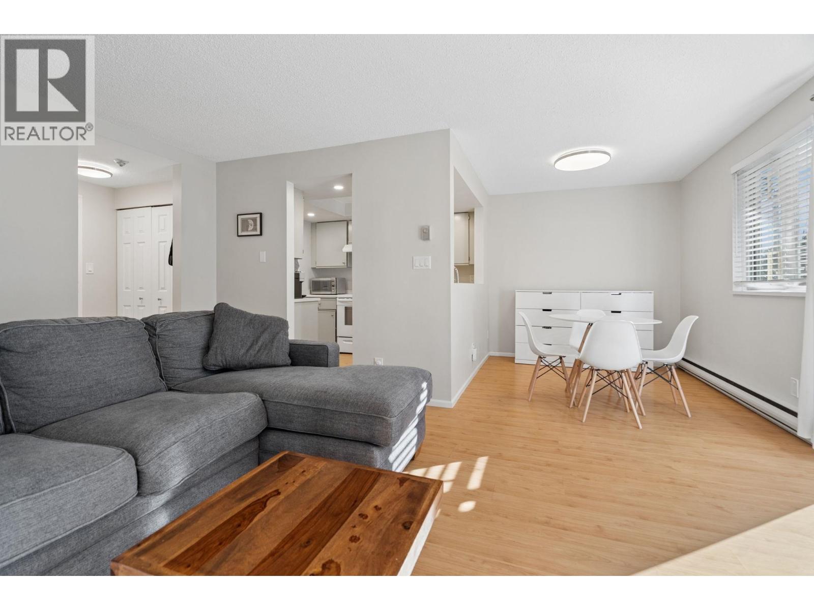 13 1949 W 8th Avenue, Vancouver — photo 6