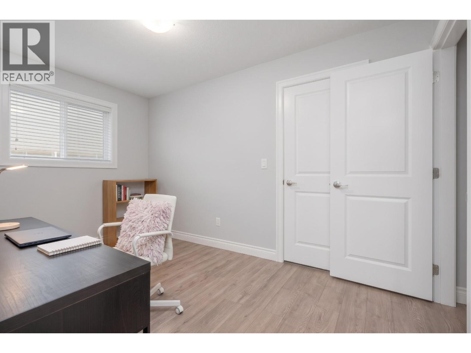 7936 Main Street, Vancouver — photo 21