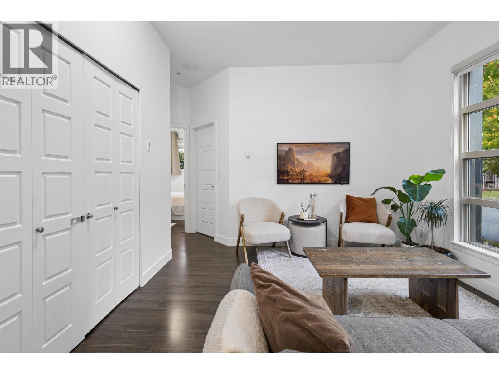 881 Salsbury Drive, Vancouver — photo 3