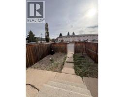 244 Mt Alderson Crescent W, Lethbridge, AB T1K6V8 Photo 12