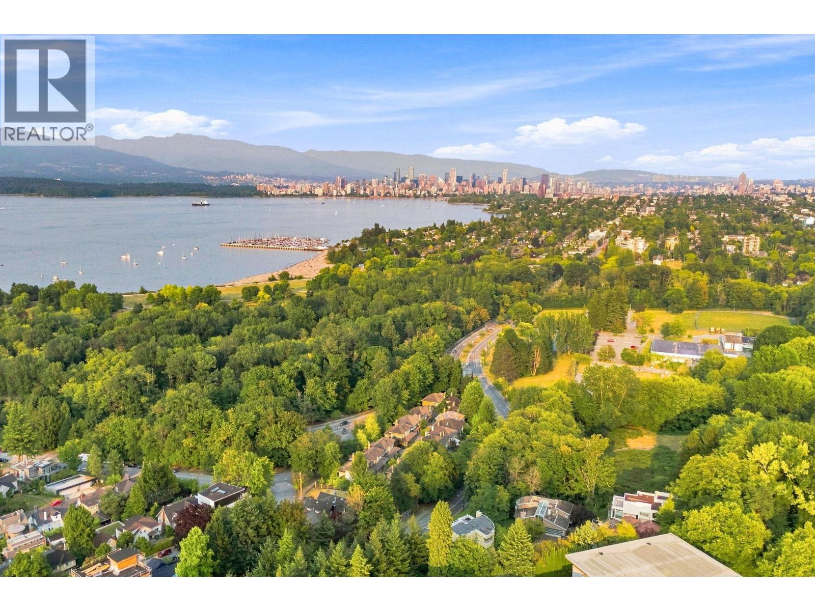 4245 Nautilus Close, Vancouver — photo 32
