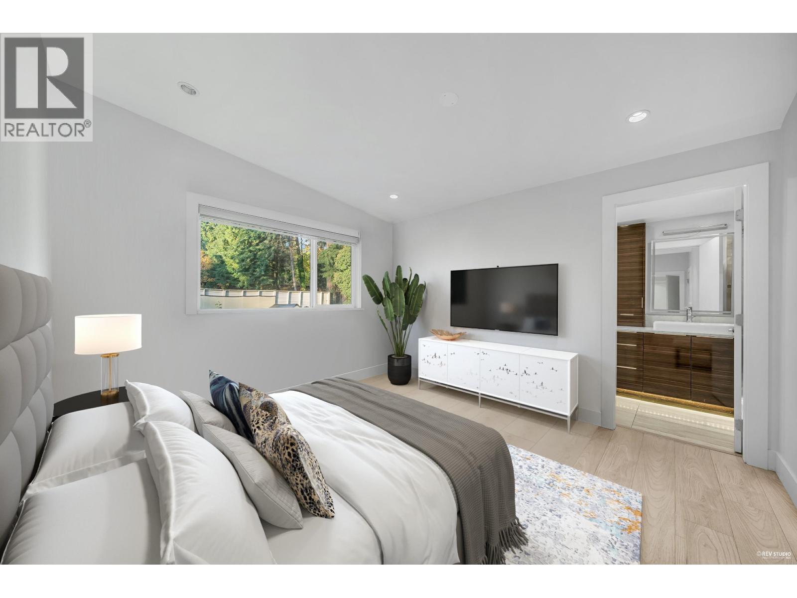 475 Newlands Road, West Vancouver — photo 14