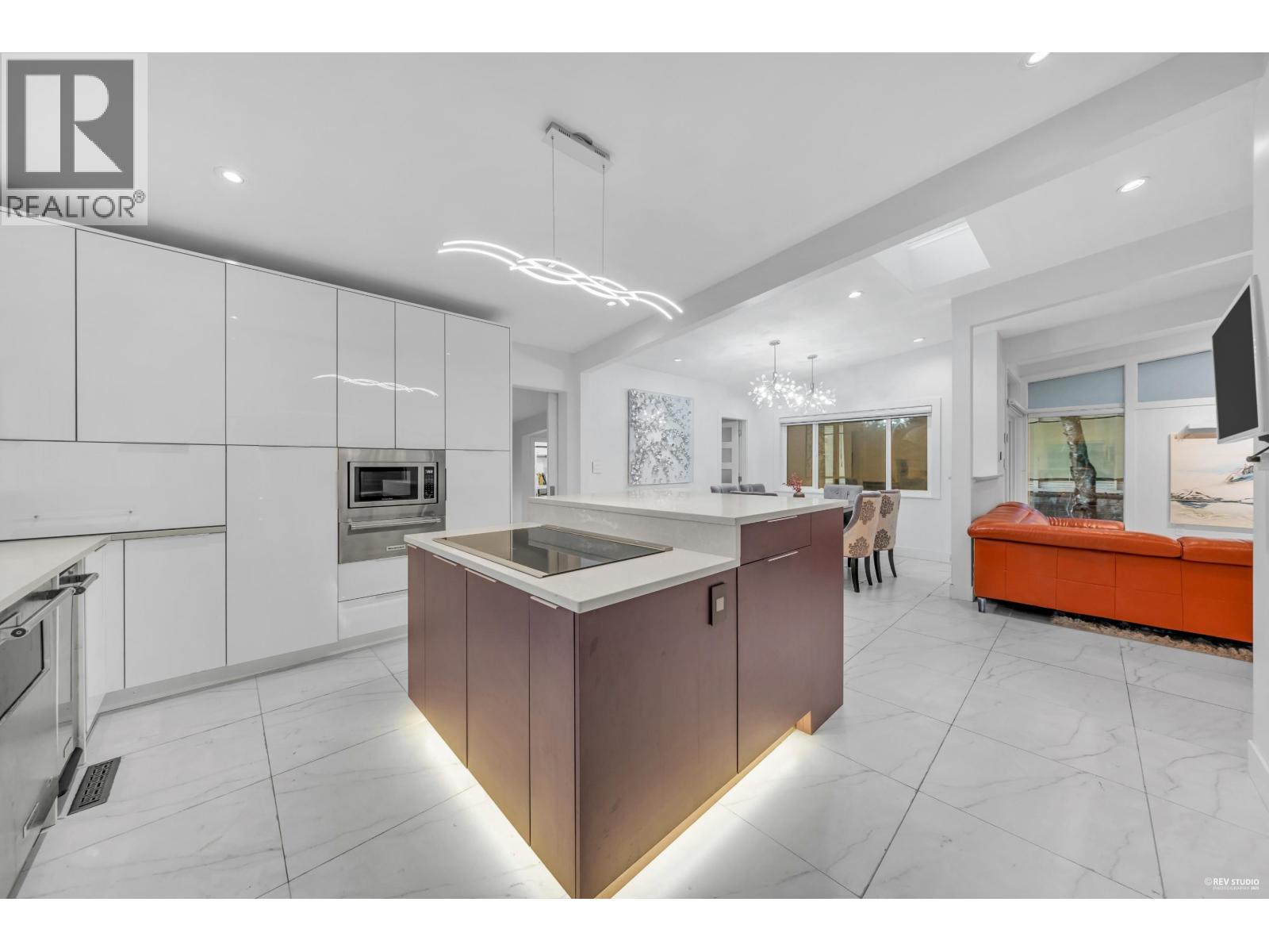 475 Newlands Road, West Vancouver — photo 8