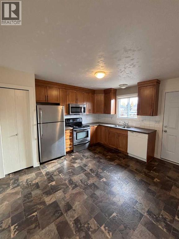246 Mt Alderson Crescent W, Lethbridge — photo 5
