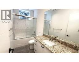 418 E 12th Street, North Vancouver, BC V7L2K3 Photo 10