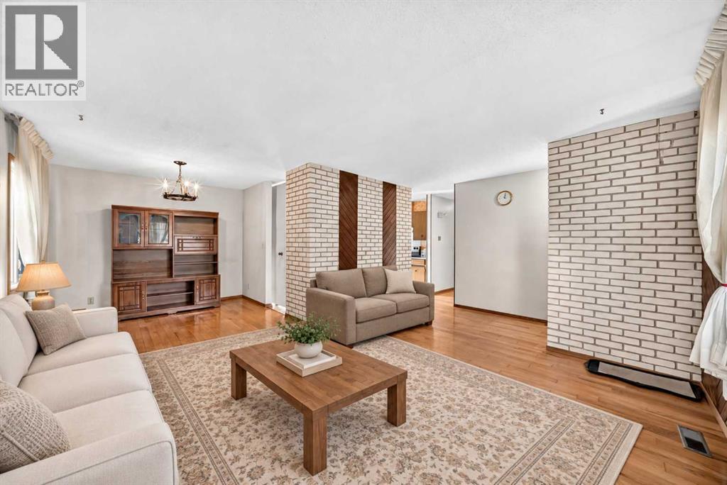 127 Marwood Circle NE, Calgary — photo 12