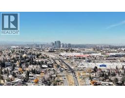Laundry room - 127 Marwood Circle Ne, Calgary, AB T2A2S1 Photo 8