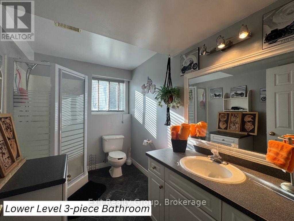 2585 County Rd 2, Prince Edward County, ON photo 28