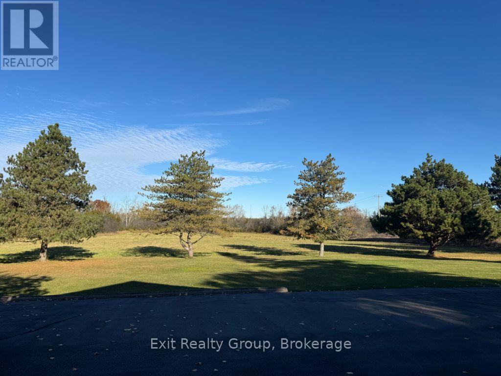 2585 County Rd 2, Prince Edward County, ON photo 36