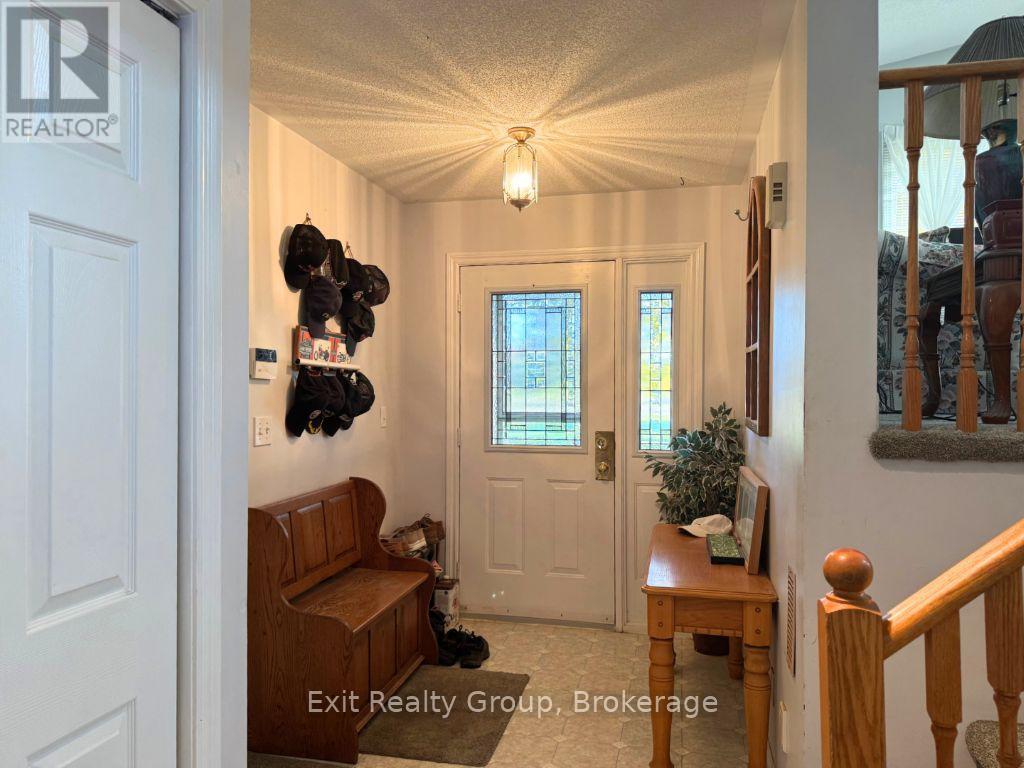 2585 COUNTY RD 2, Prince Edward County (Ameliasburg Ward) — photo 7