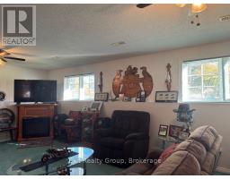 2585 County Rd 2, Prince Edward County, ON K0K1A0 Photo 27