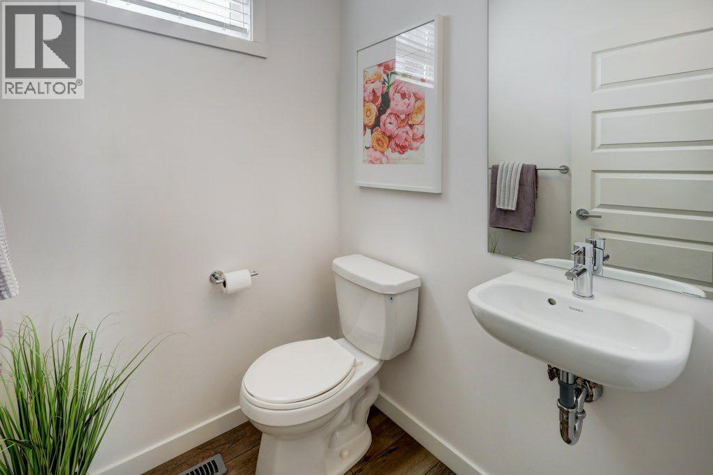 2 piece main floor bath