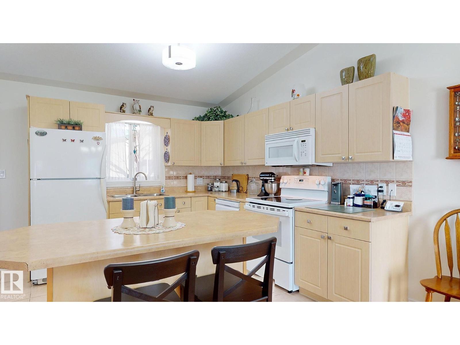 Property photograph 7 for MLS E4514388