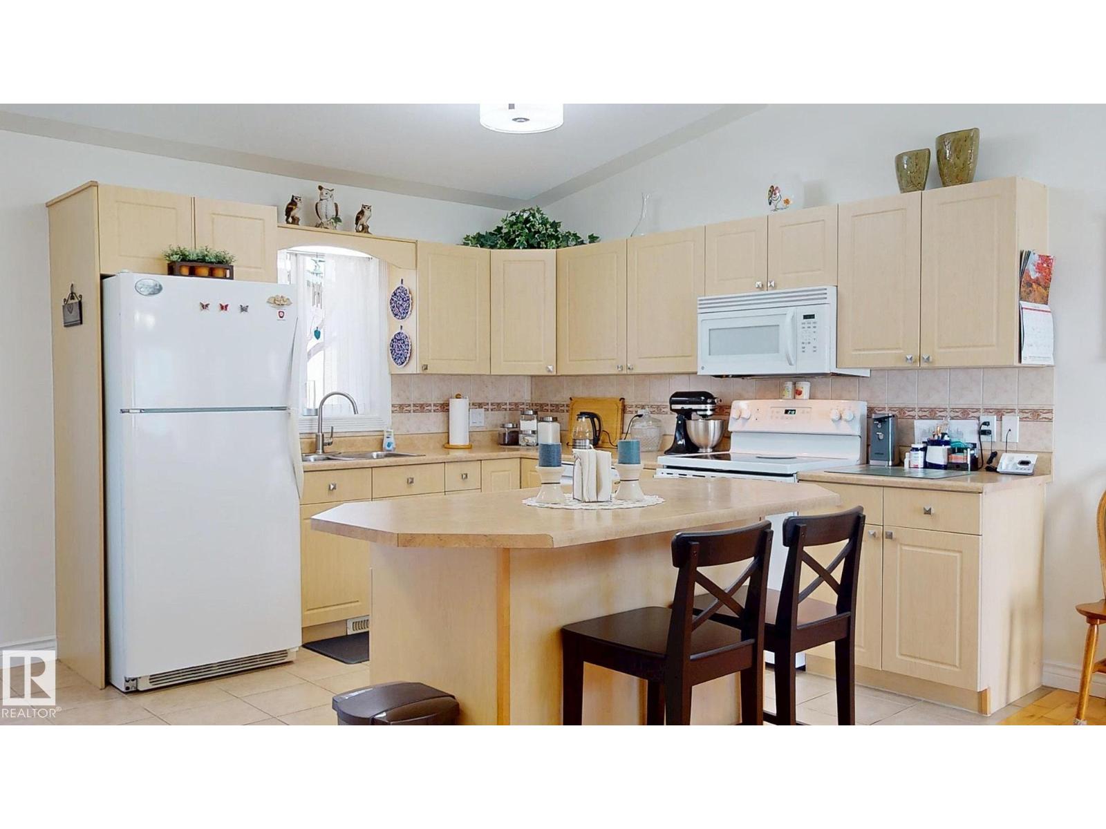 Property photograph 8 for MLS E4514388