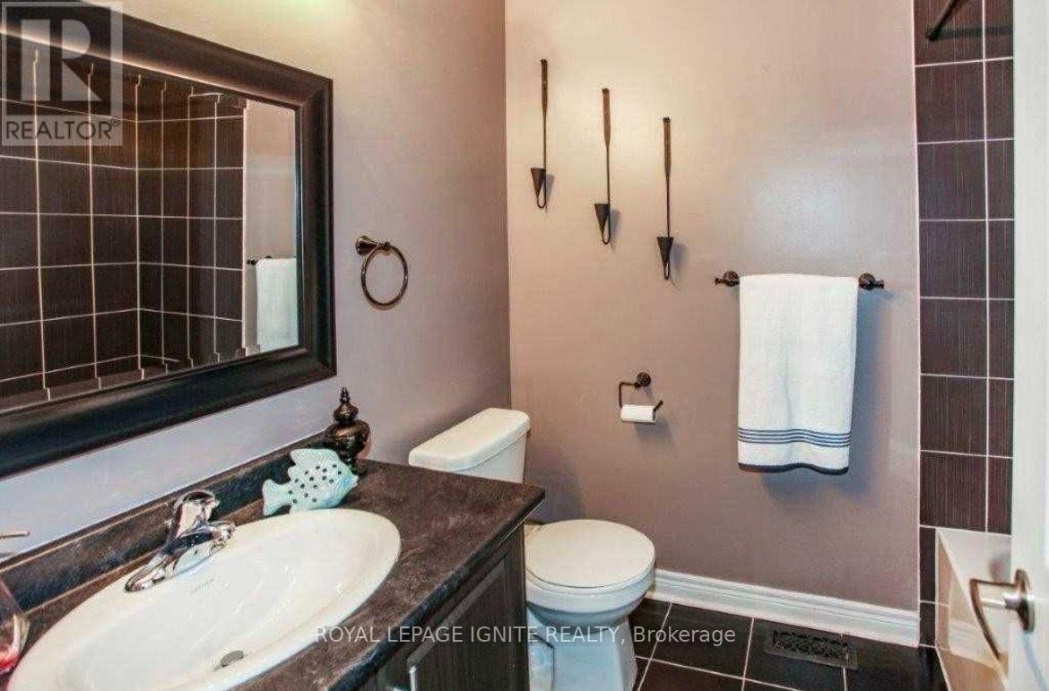 7 Cooperage Lane, Ajax, ON photo 18