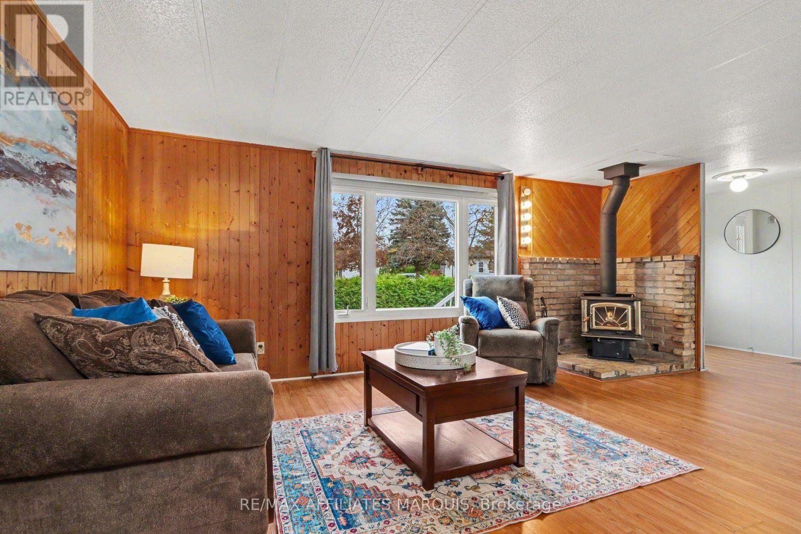 3 OTTERDALE CRESCENT, Rideau Lakes — photo 8