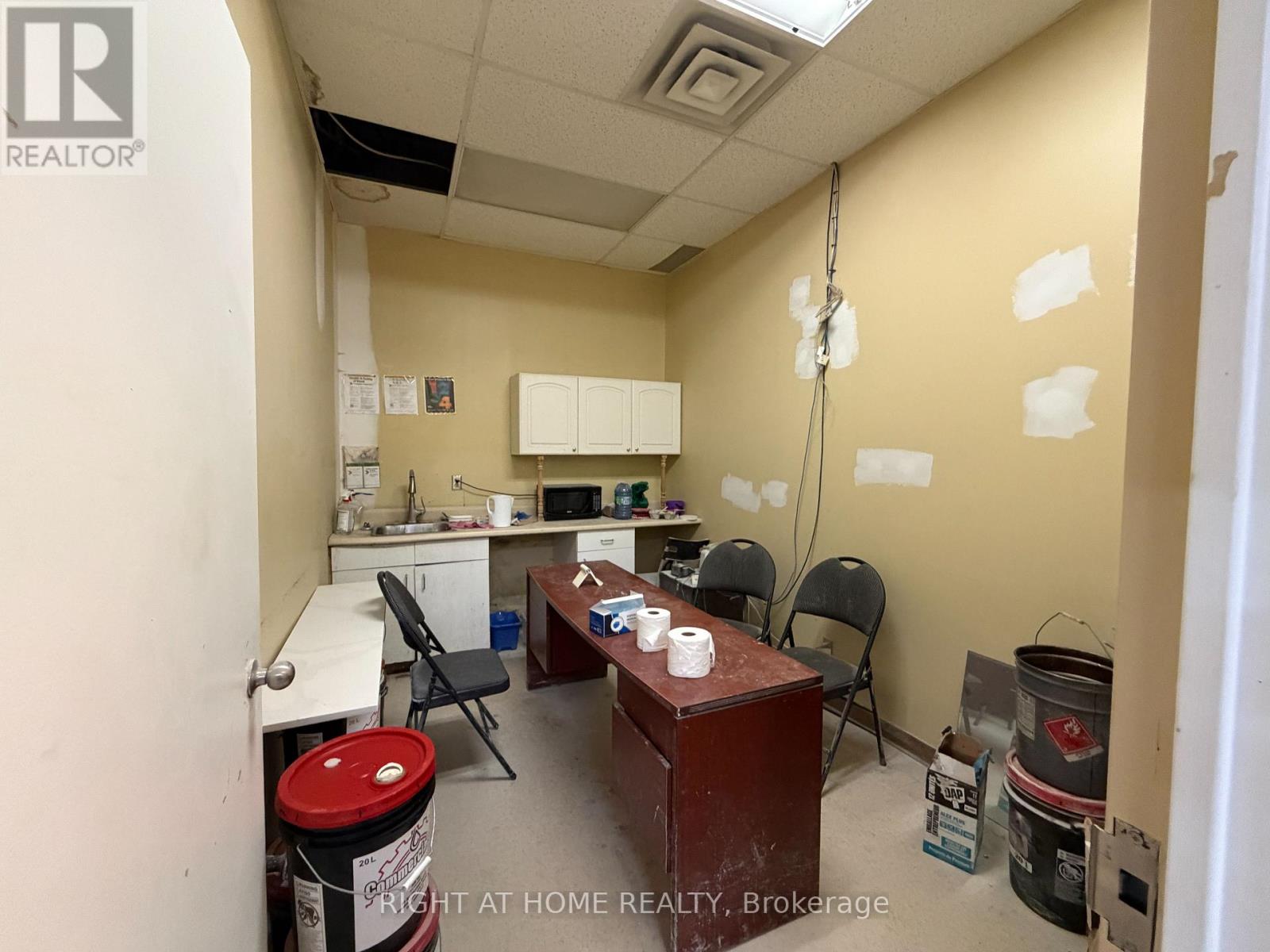 6 - 1273 NORTH SERVICE ROAD E, Oakville (QE Queen Elizabeth) — photo 5