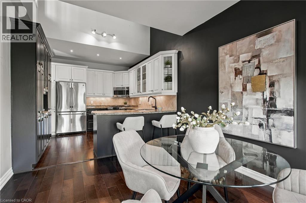 80 FAIRWOOD Place W, Burlington — photo 12