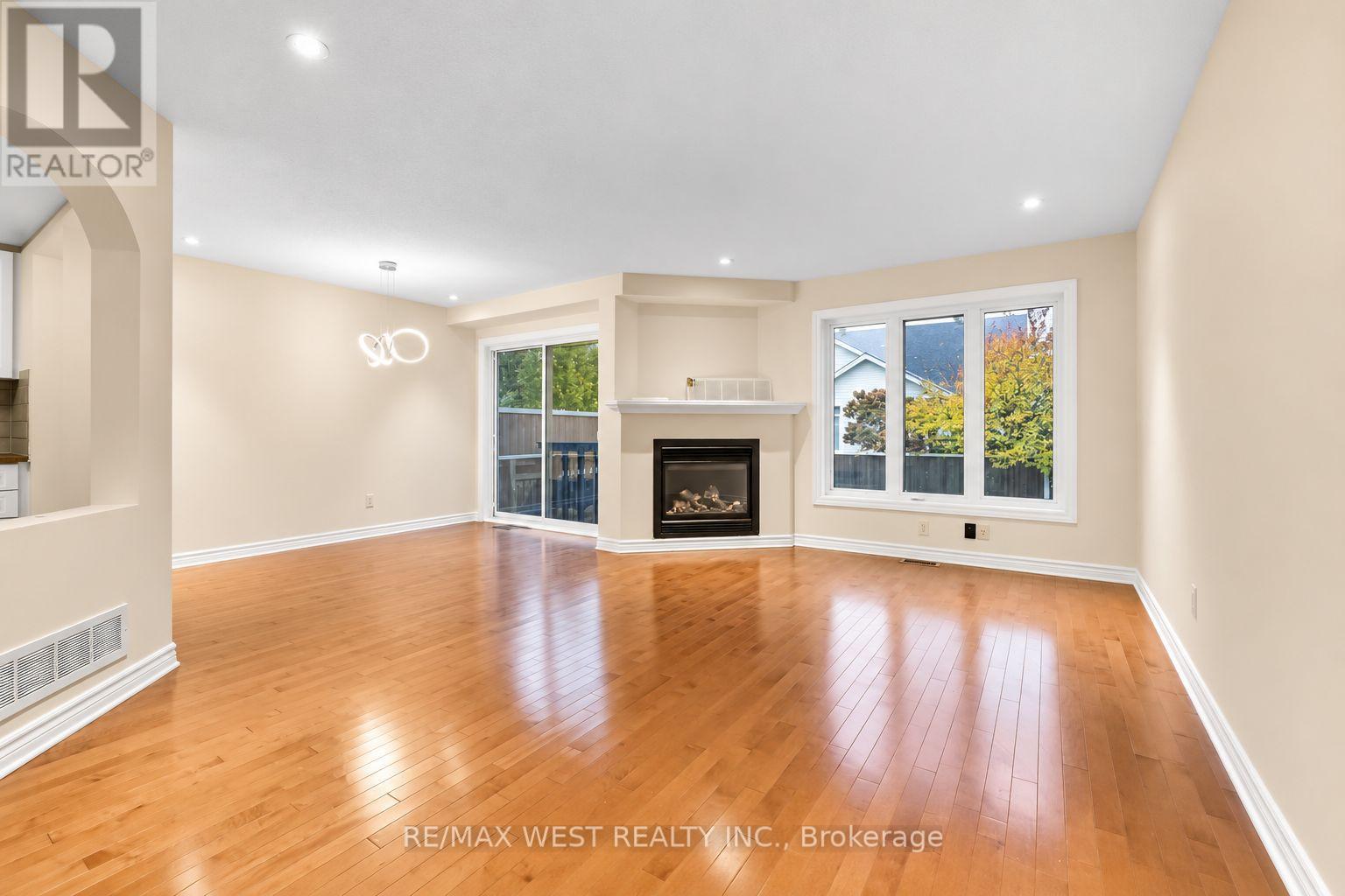 140 LERTA WAY, Ottawa — photo 6