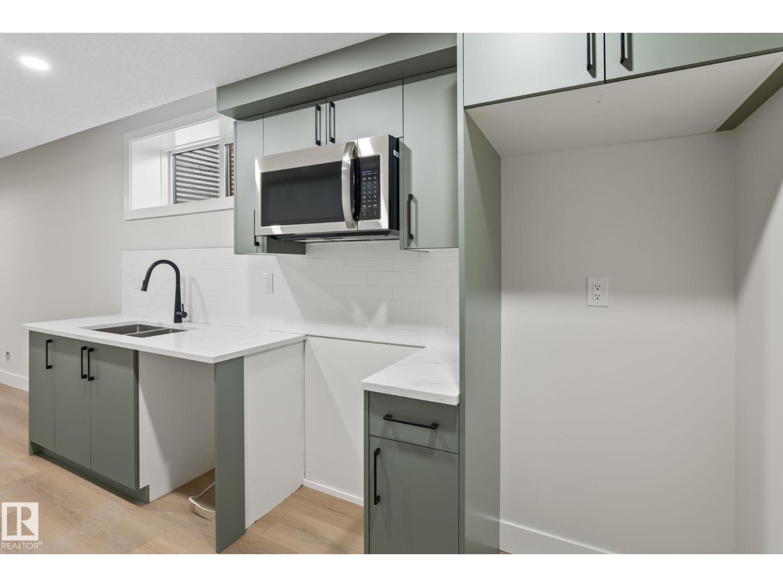 Property photograph 38 for MLS E4514431