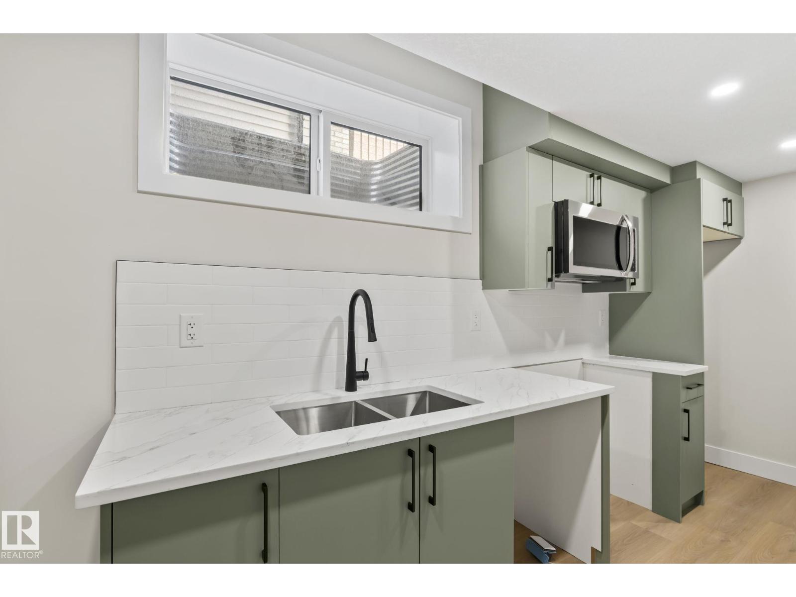 Property photograph 37 for MLS E4514431