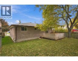 30 Carlyle Place, Kitchener, ON N2P1R6 Photo 45