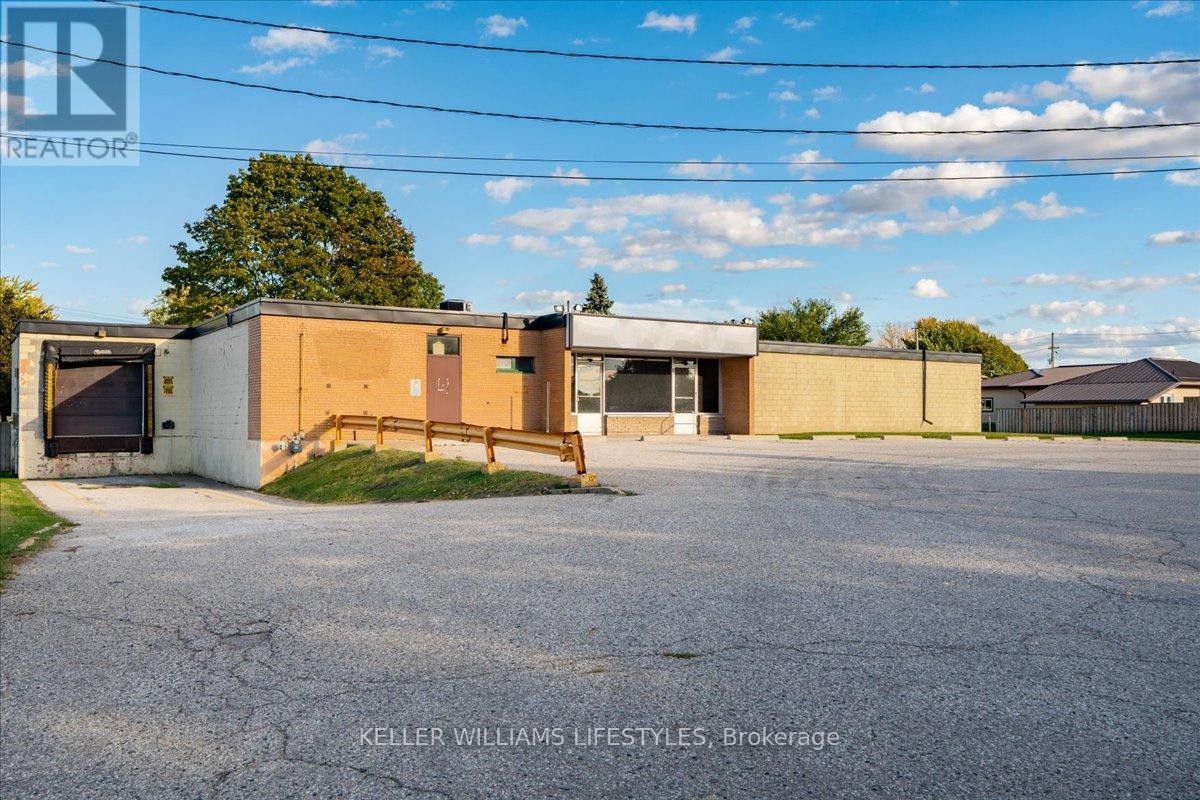 89 MAIN STREET S, Lambton Shores (Forest) — photo 5