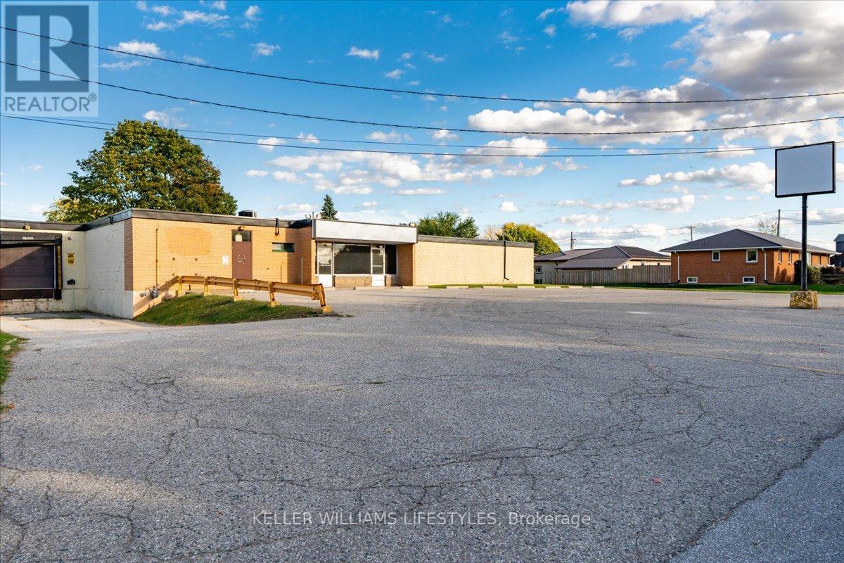 89 MAIN STREET S, Lambton Shores (Forest) — photo 6