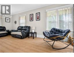 416 5th Avenue Nw, Moose Jaw, SK S6H3X9 Photo 13