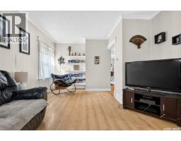 Bedroom - 416 5th Avenue Nw, Moose Jaw, SK S6H3X9 Photo 9