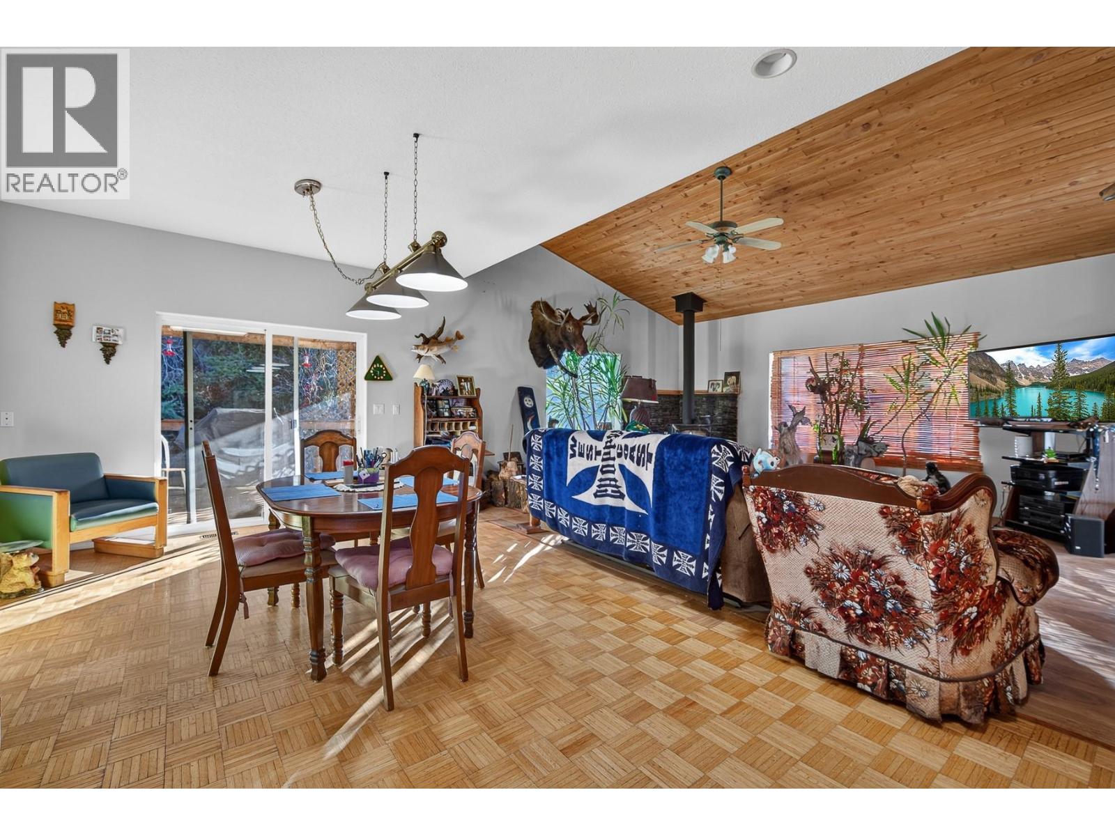 523 Grand Oro Road, Kaleden