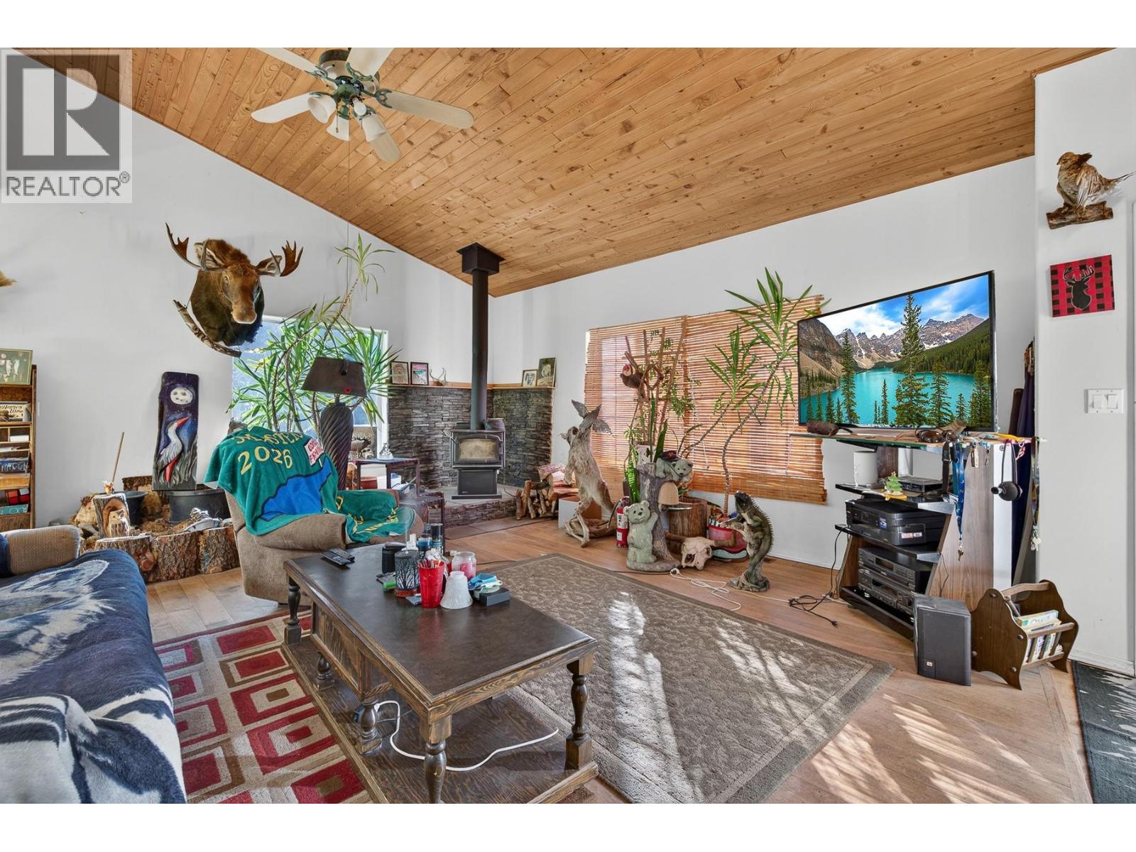 523 Grand Oro Road, Kaleden