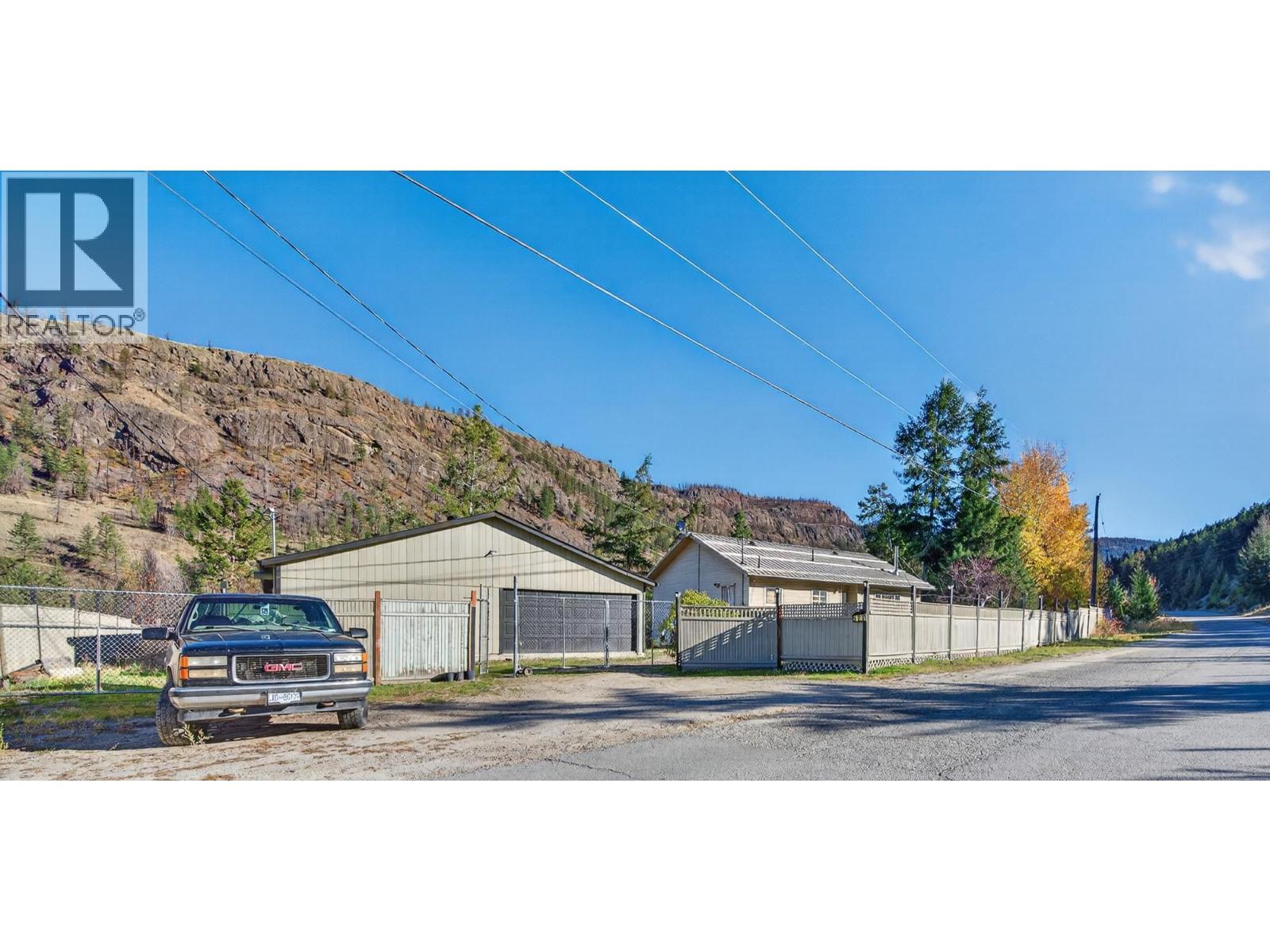 523 Grand Oro Road, Kaleden