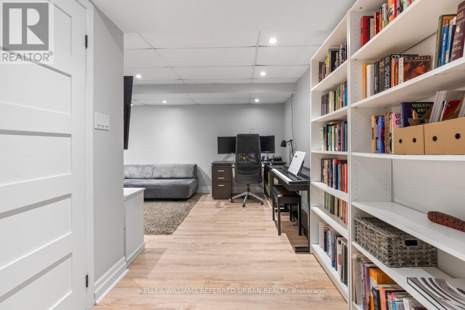 200 Saint Marks Road, Toronto, ON photo 17