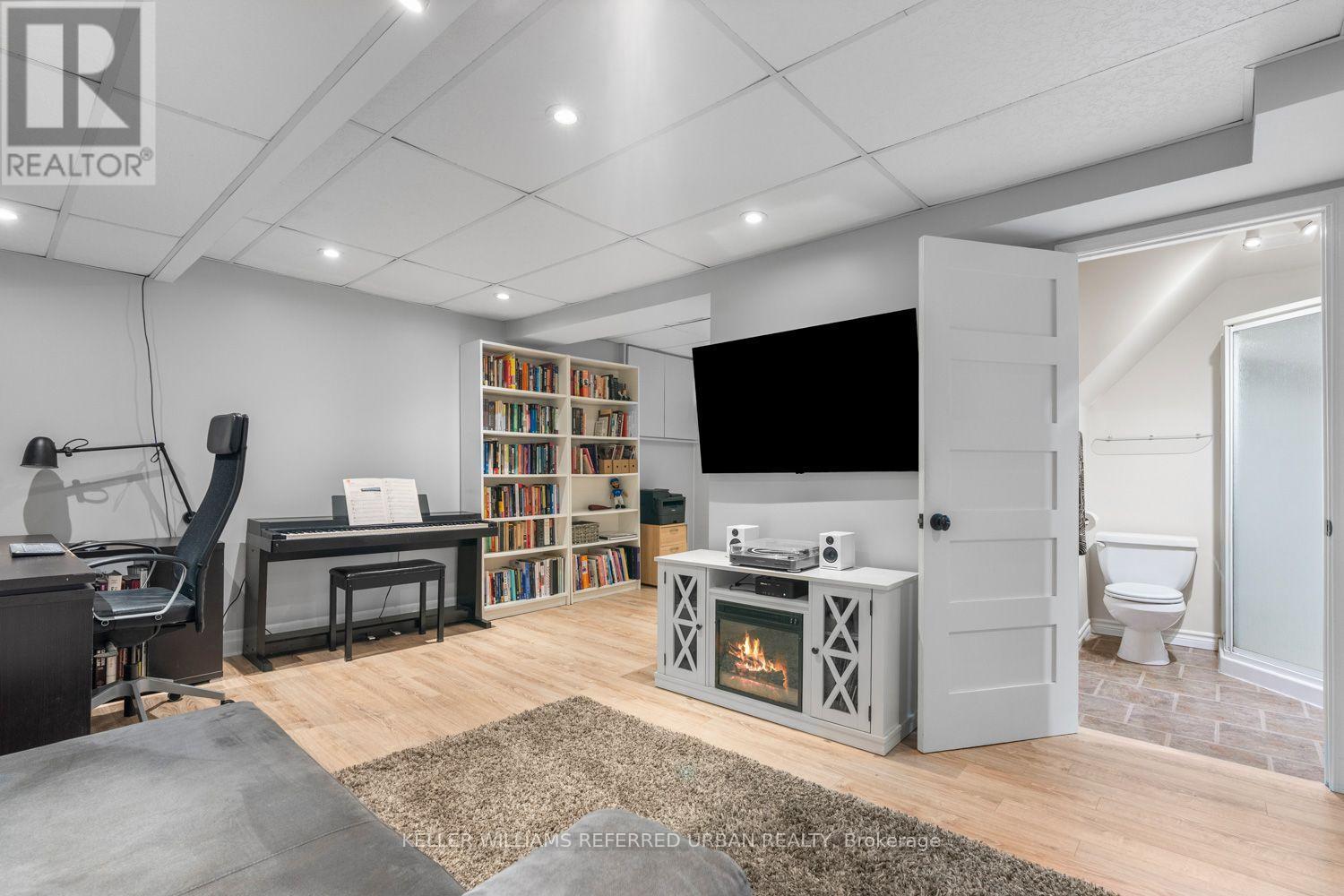 200 Saint Marks Road, Toronto, ON photo 19