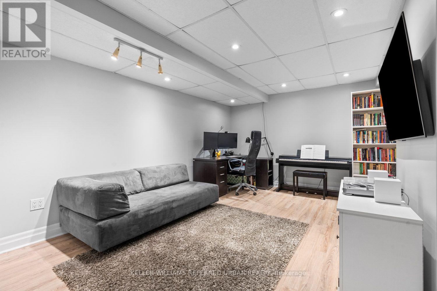 200 Saint Marks Road, Toronto, ON photo 18