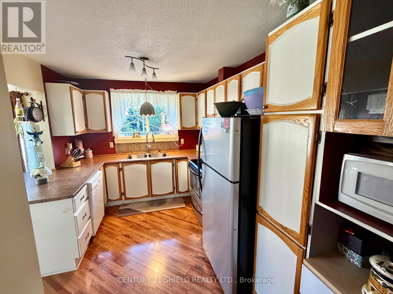 724 GLENGARRY BOULEVARD, Cornwall — photo 5
