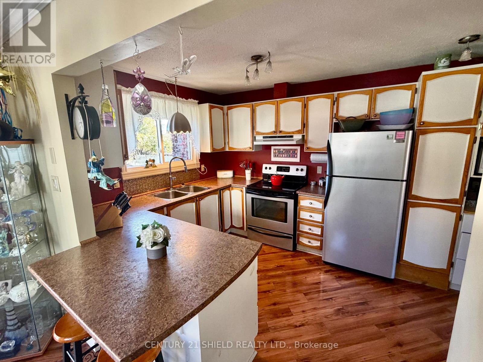 724 GLENGARRY BOULEVARD, Cornwall — photo 7