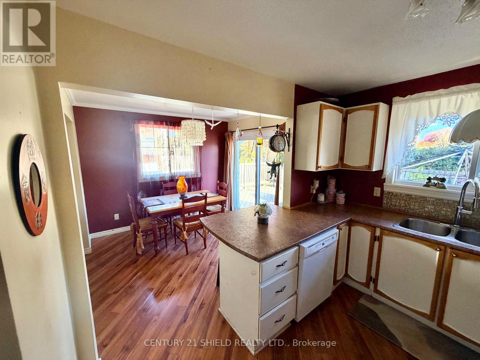 724 GLENGARRY BOULEVARD, Cornwall — photo 8