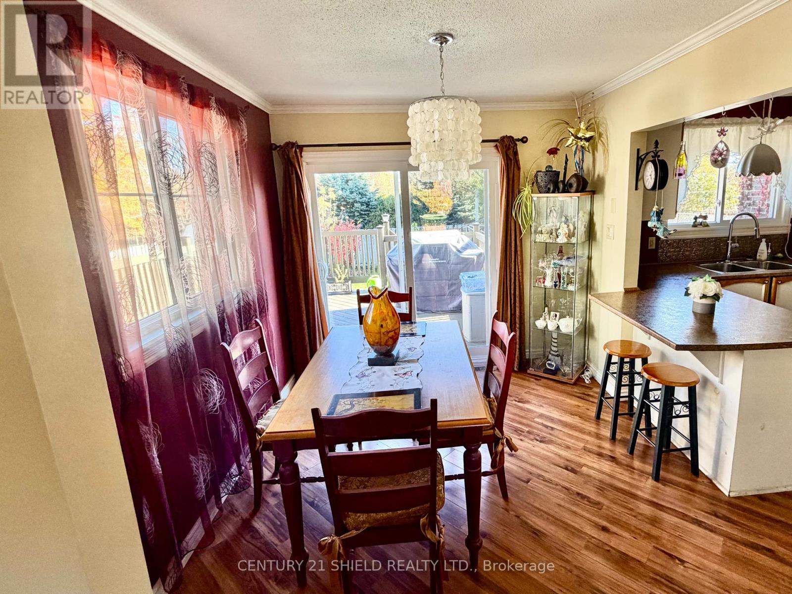 724 GLENGARRY BOULEVARD, Cornwall — photo 9