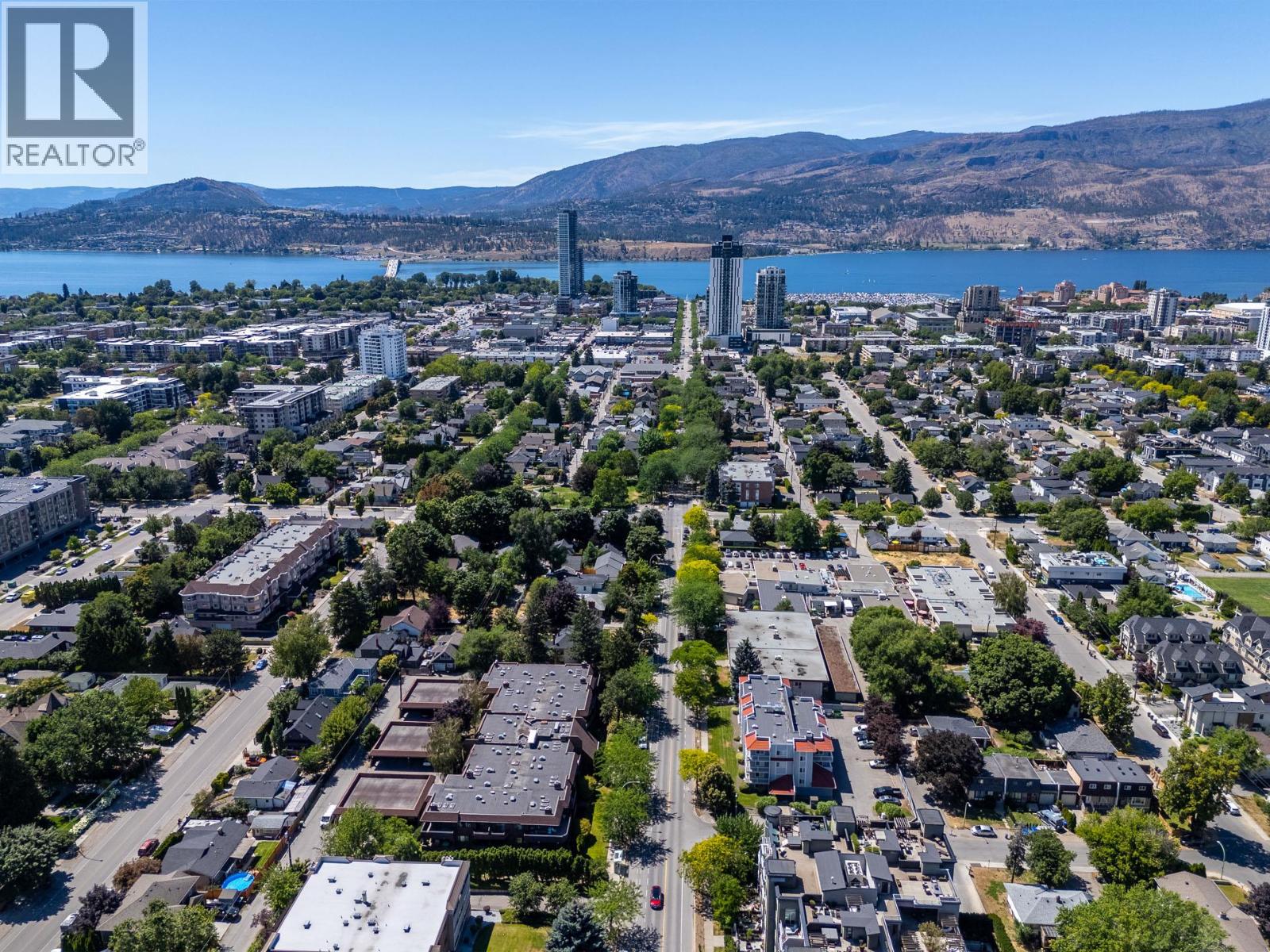 210 983 Bernard Avenue, Kelowna