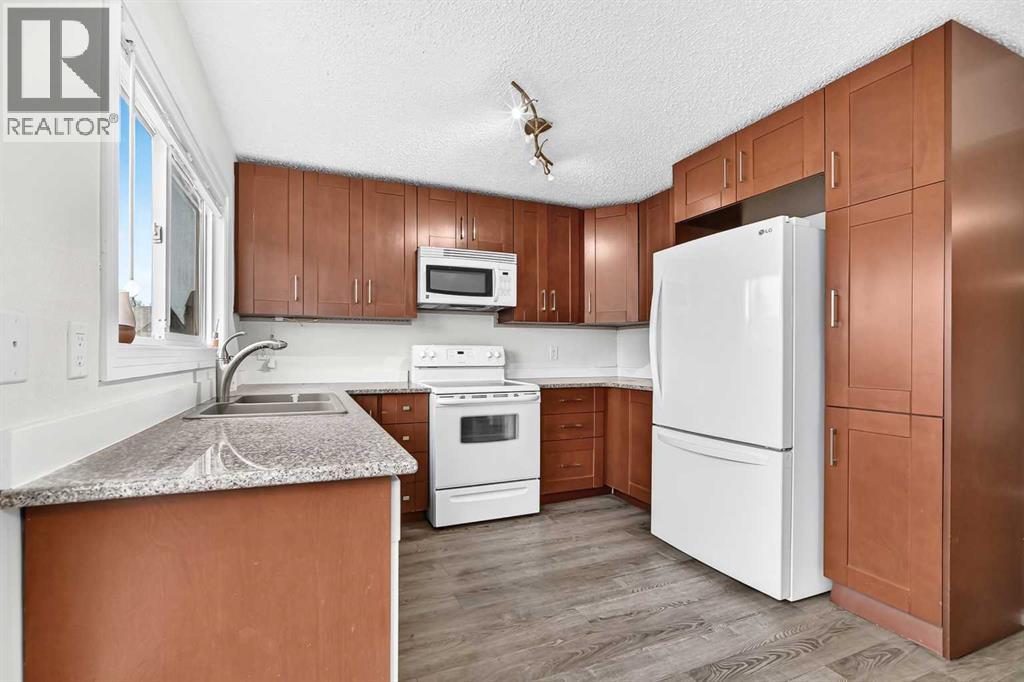 4351 58 Street E, Calgary — photo 5