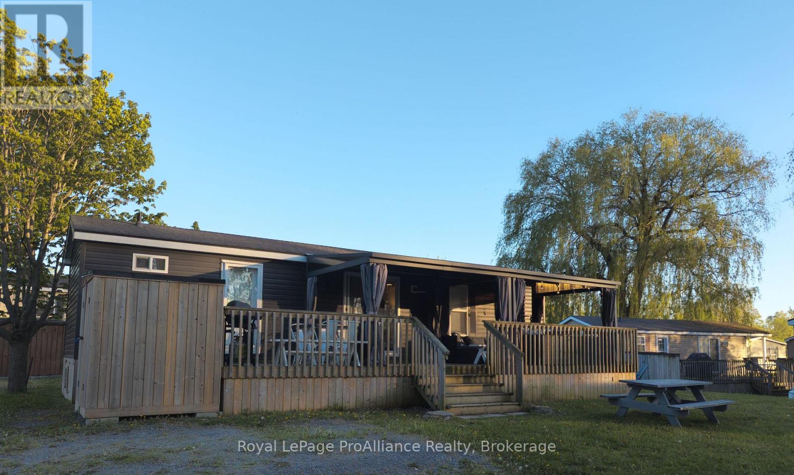 486 COUNTY RD 18- 9 CHERRY BEACH LANE, Prince Edward County (Athol Ward)